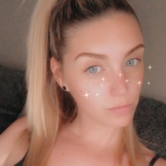 Meet your Posher, Megan - Picture 1 of 1